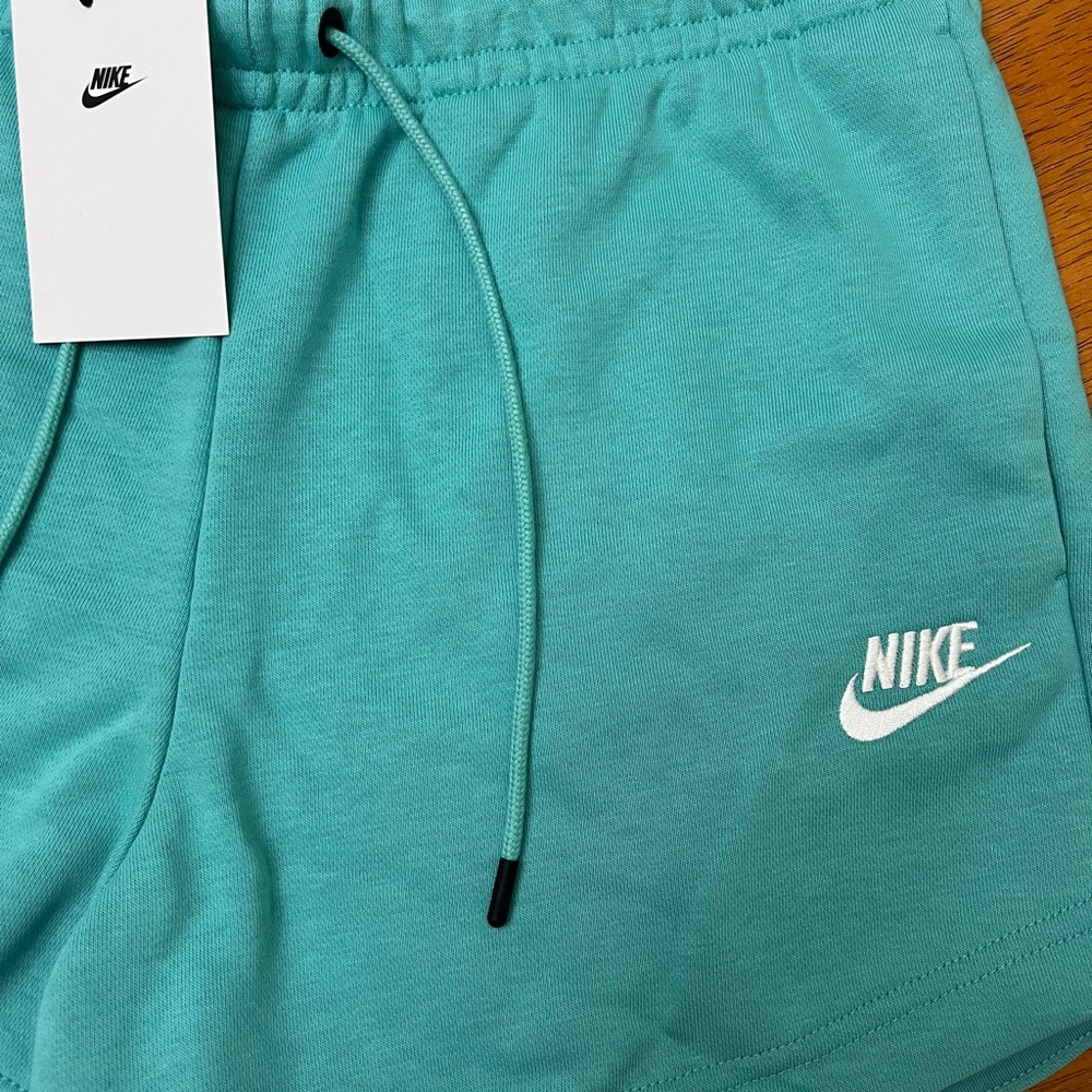 Nike Sportswear Standard Fit High Rise Essential Lounge Shorts